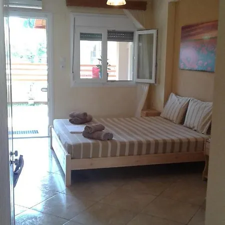 Porcelanico Tatil Evi Ofrínion