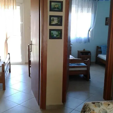 Nyaraló Porcelanico *