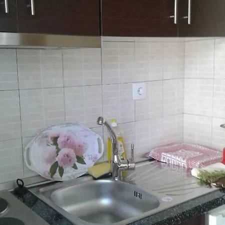 Nyaraló Porcelanico
